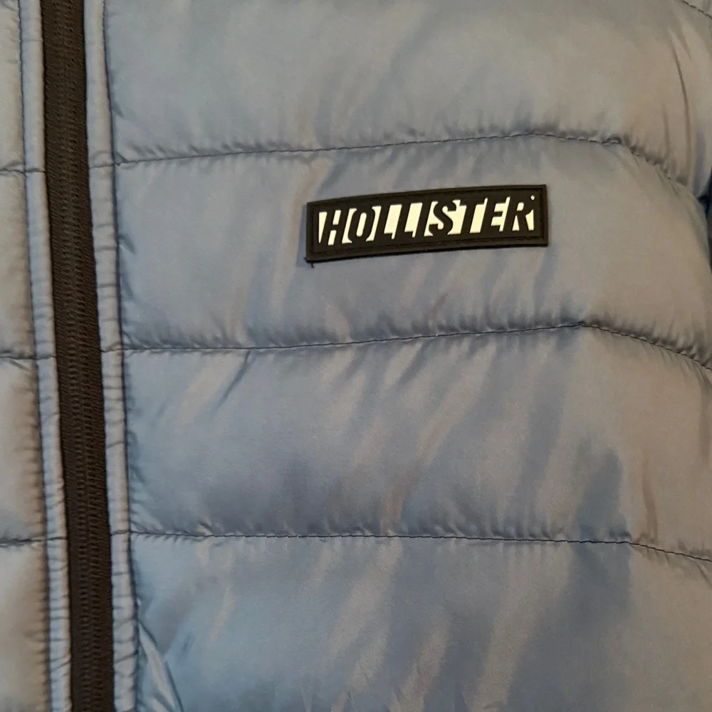 Hollister Blue and Beige Mountain Jacket